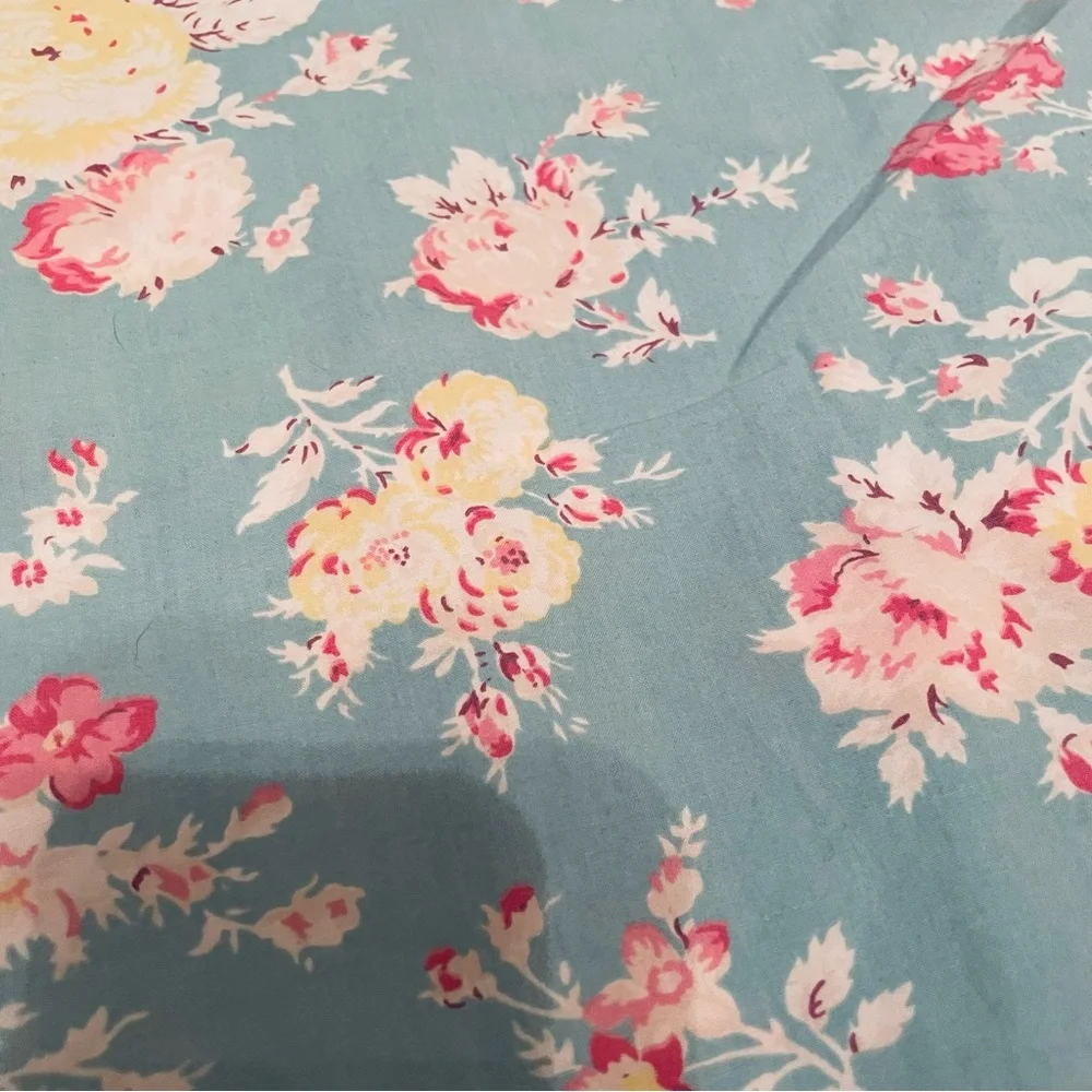 Pottery Barn Teen Shabby Chic Blue floral Twin XL  sheets set